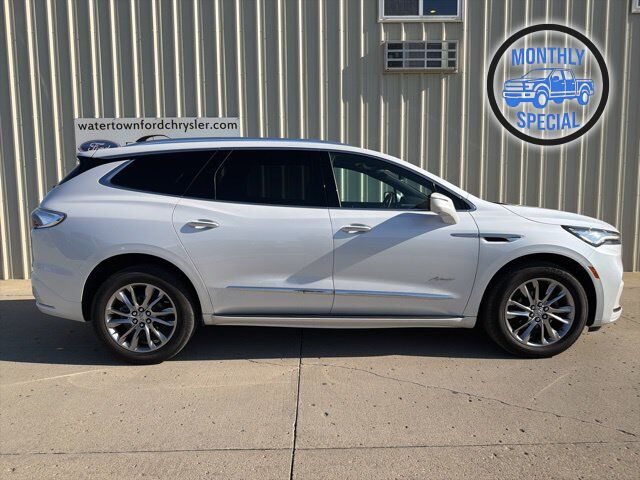 2024 Buick Enclave Avenir