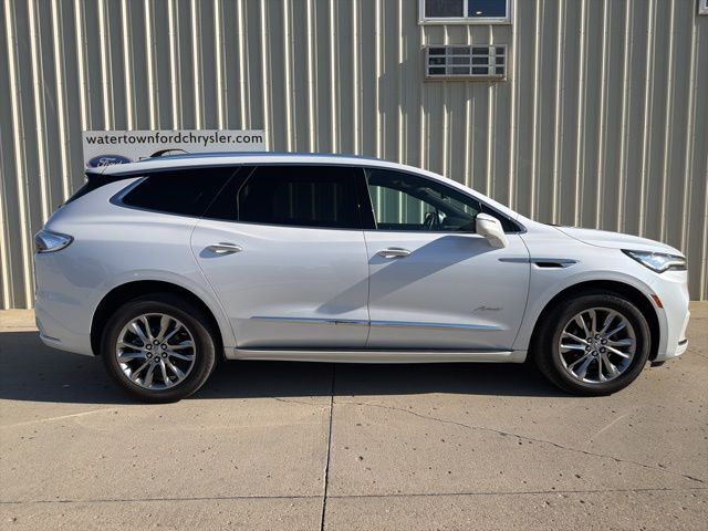 2024 Buick Enclave Avenir
