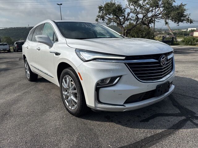 2024 Buick Enclave Essence  TX