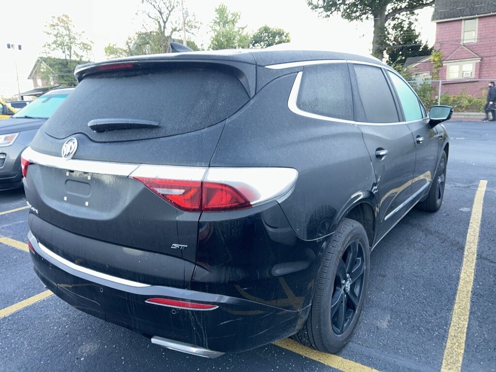2024 Buick Enclave Essence Akron OH