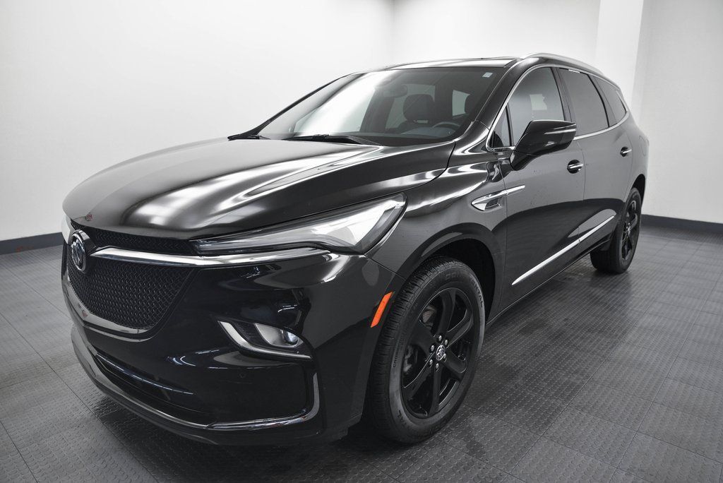 2024 Buick Enclave Essence Akron OH