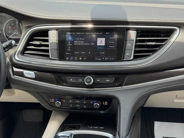 2024 Buick Enclave Essence Farmington MO