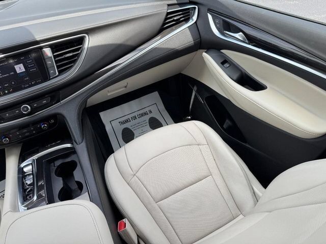 2024 Buick Enclave Essence Farmington MO