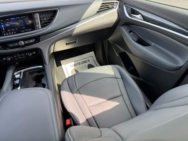2024 Buick Enclave Essence Washington MO