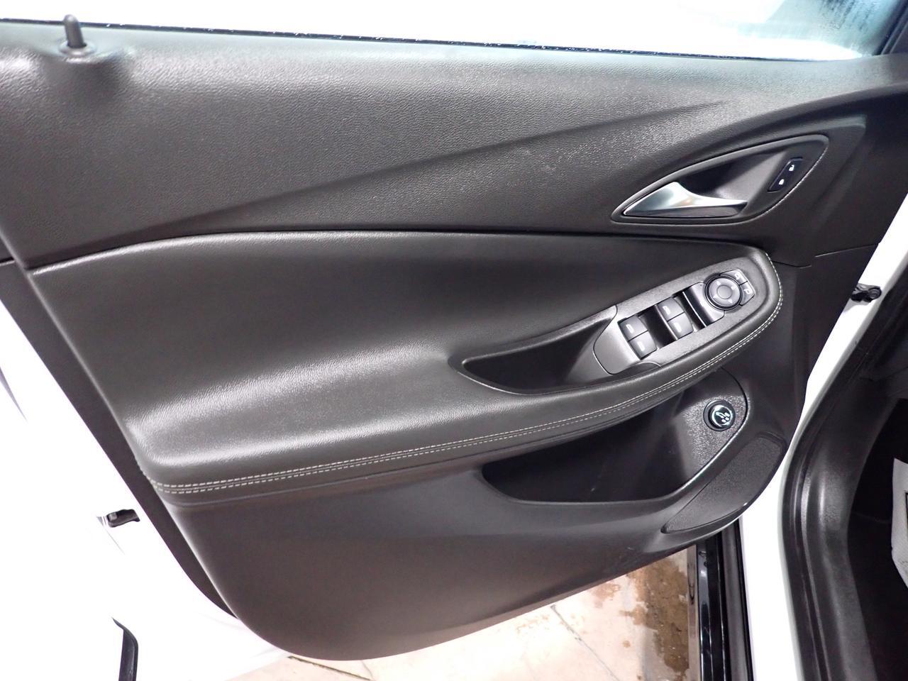 2024 Buick Encore GX Sport Touring AWD 4DR LEATHR SUNROOF Listowel ON