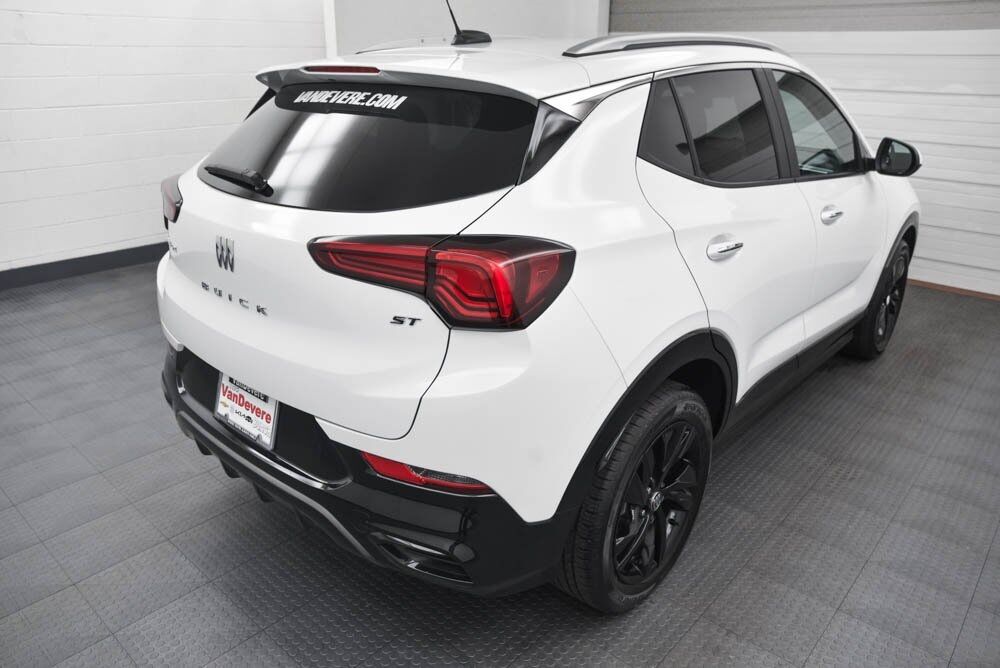 2024 Buick Encore GX Sport Touring Akron OH