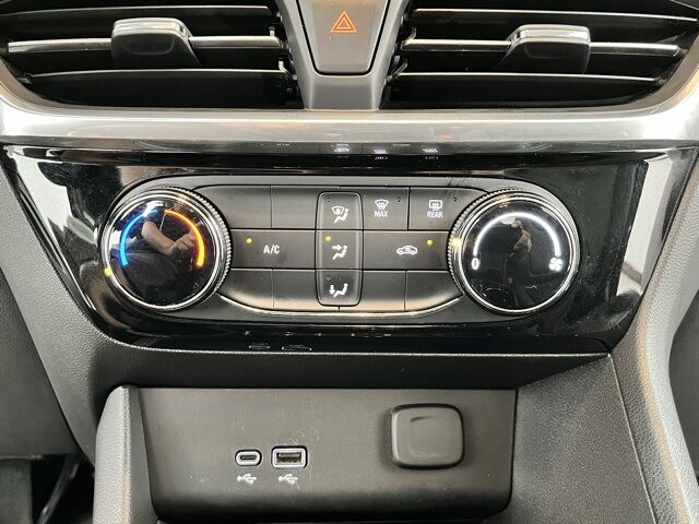 2024 Buick Encore GX Sport Touring photo 26