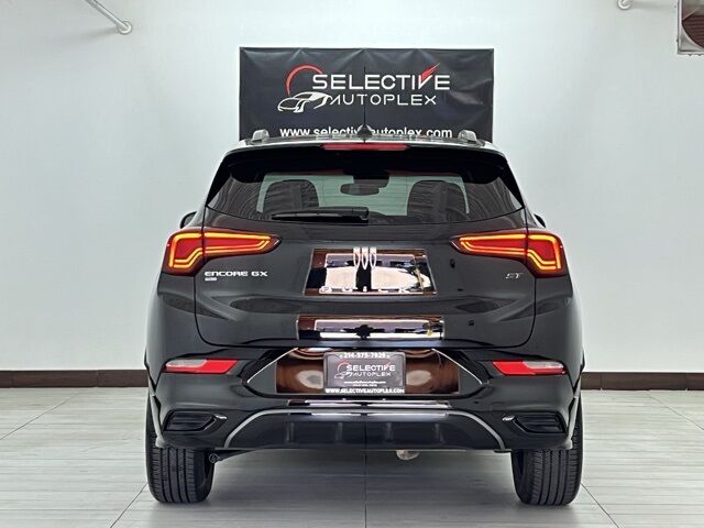 2024 Buick Encore GX Sport Touring photo 4
