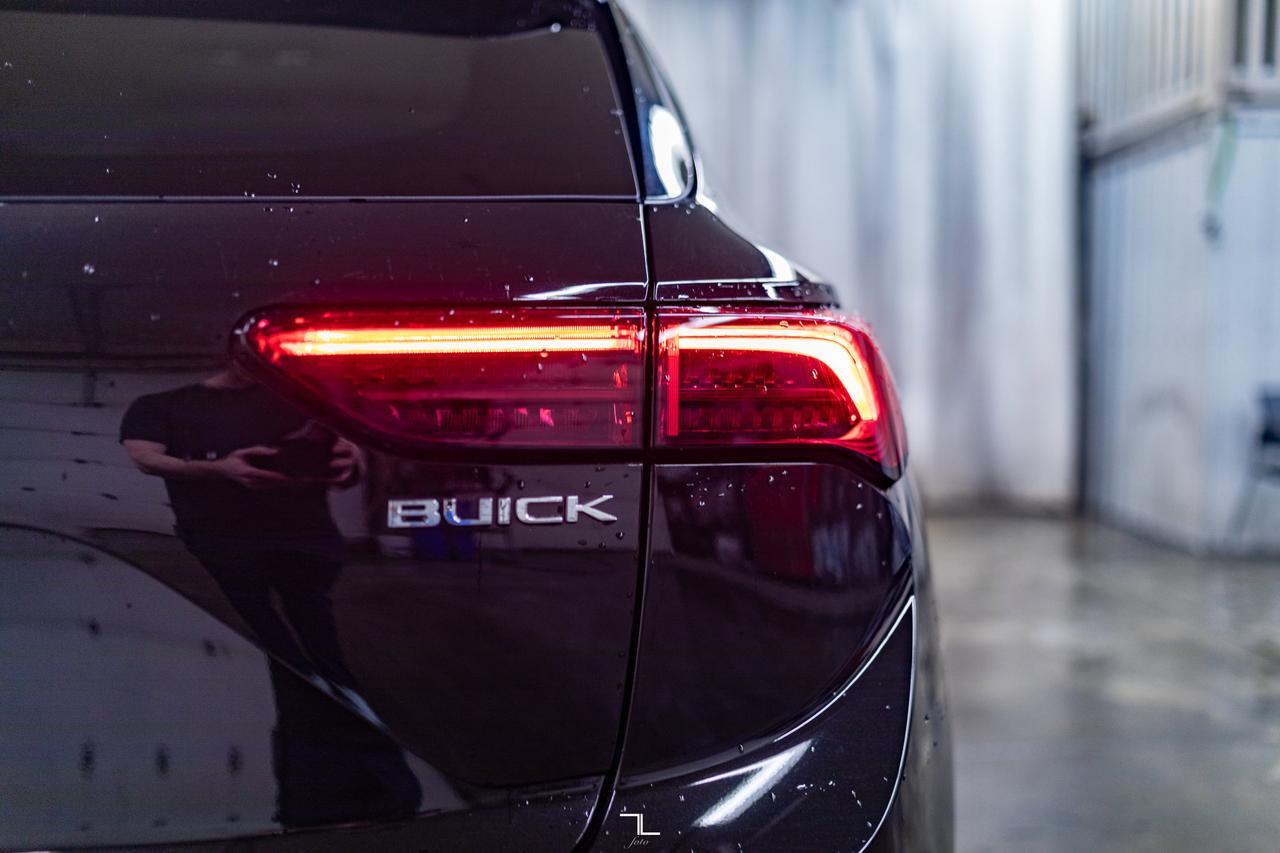 2024 Buick Envision AWD Preferred Leather Nav BCam Red Deer AB