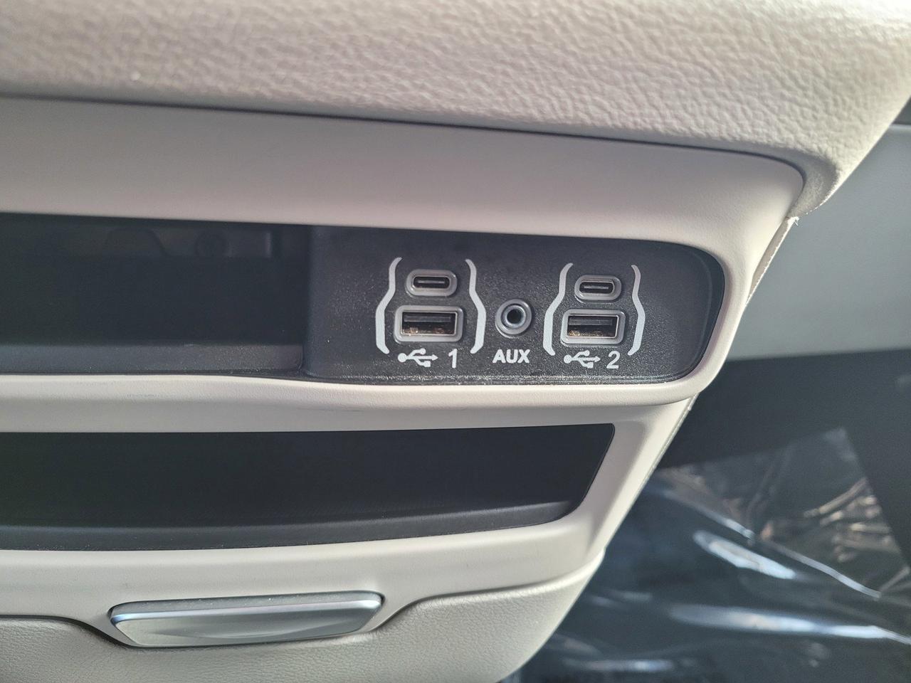 2024 CHRYSLER PACIFICA TOURING L Roseville CA