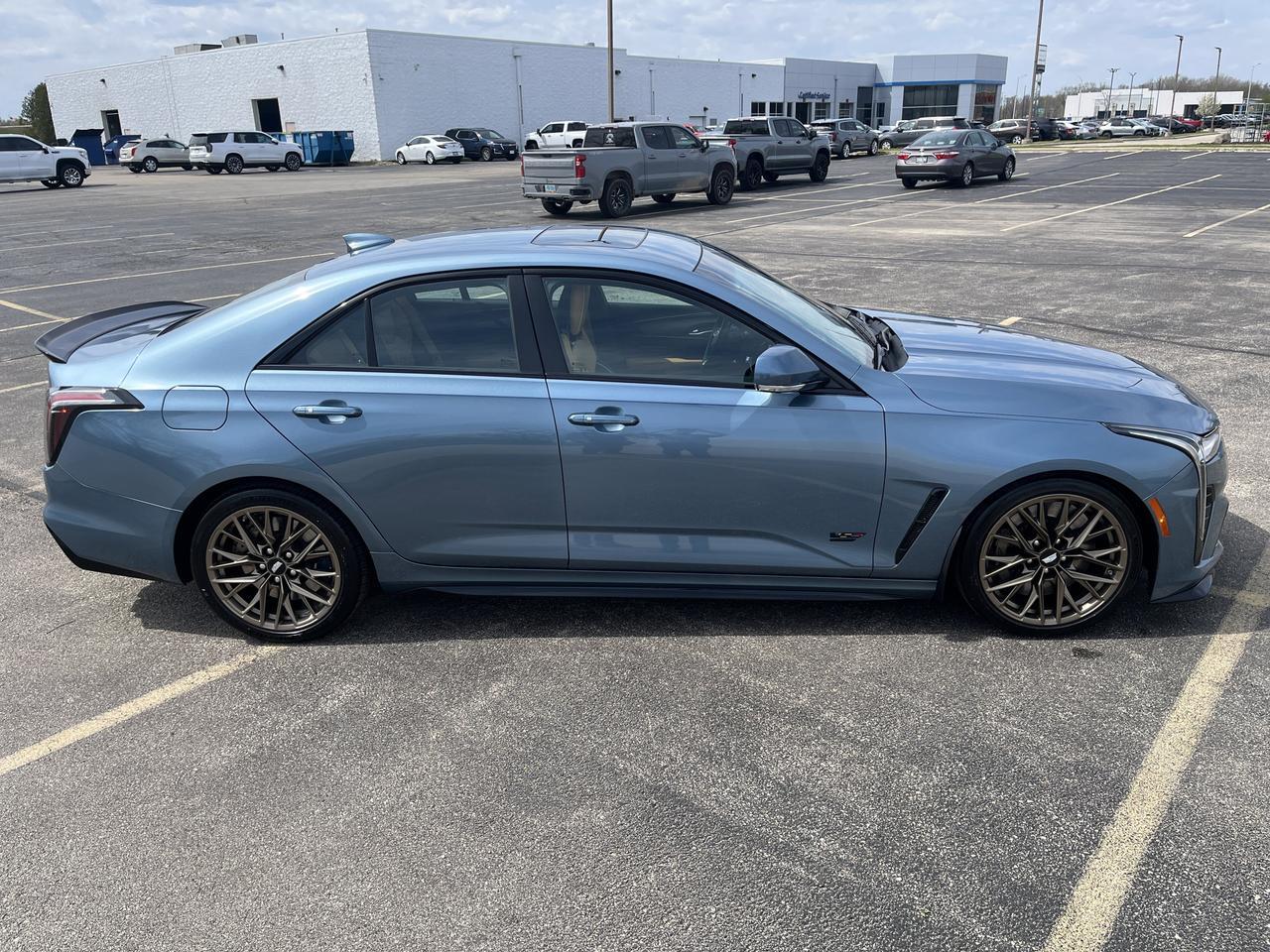 2024 Cadillac CT4-V Blackwing 6-Speed ClimatePkg w/NaturalTanLeather Sunroof Nav 18s BronzeBrakeCalipers HtdCldMemLthr Saukville WI