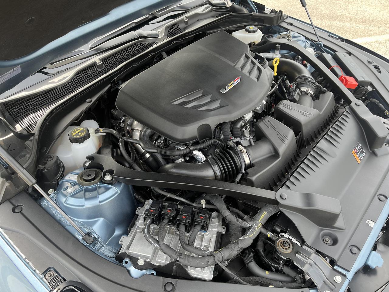 2024 Cadillac CT4-V Blackwing 6Speed ClimatePkg w/NaturalTanLeather Sunroof Nav 18s BronzeBrakeCalipers HtdCldMemLthr Saukville WI