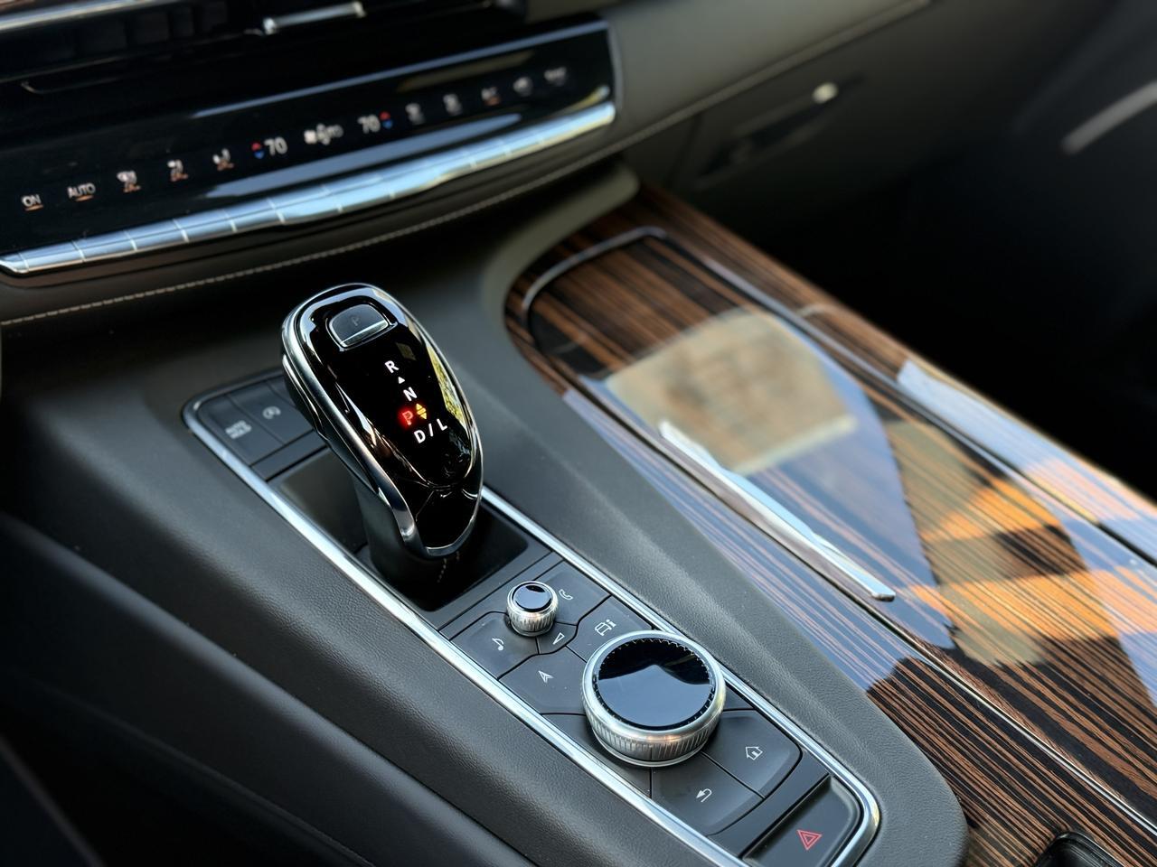 2024 Cadillac Escalade 4WD Premium Luxury San Diego CA