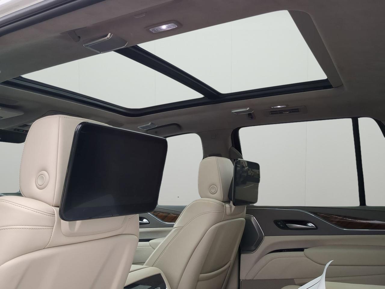 2024 Cadillac Escalade 4WD Sport Platinum