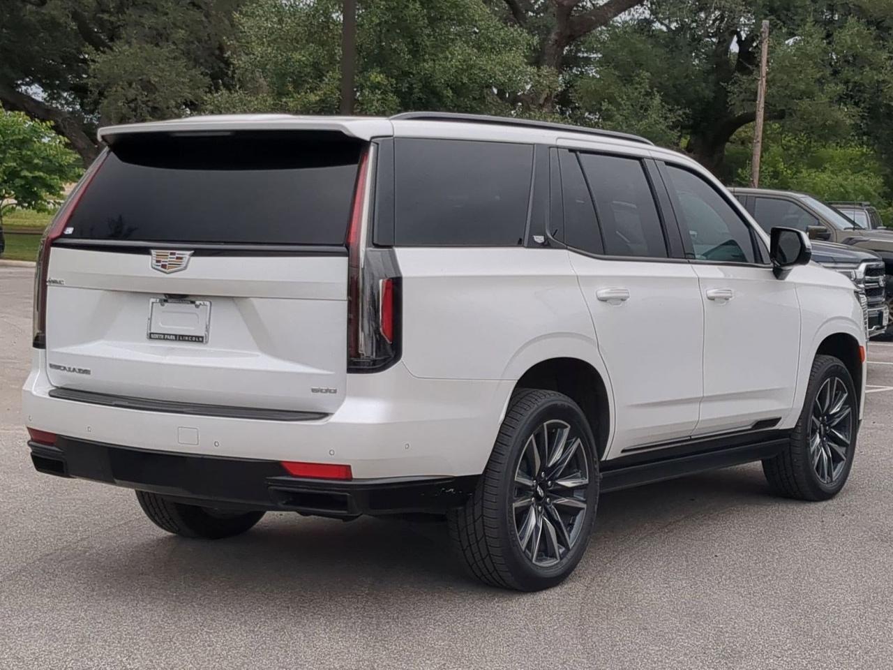 2024 Cadillac Escalade 4WD Sport Platinum