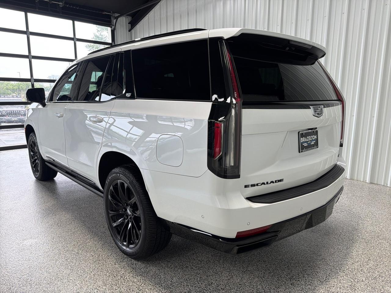 2024 Cadillac Escalade 4x4, Onyx Pkg, Touring Pkg, Power Assist Steps