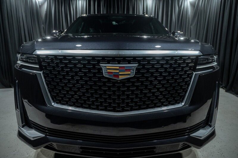 2024 Cadillac Escalade ESV Premium Luxury photo 2