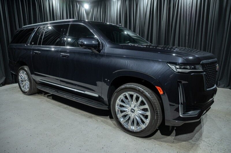 2024 Cadillac Escalade ESV Premium Luxury photo 3