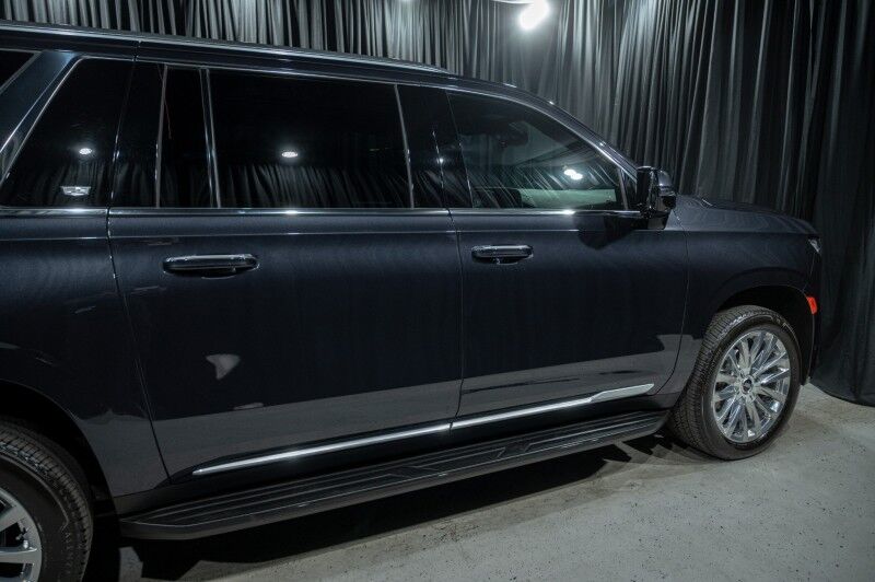 2024 Cadillac Escalade ESV Premium Luxury photo 4