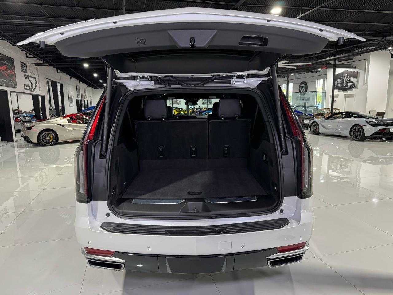 2024 Cadillac Escalade ESV 4WD Luxury Fort Lauderdale FL