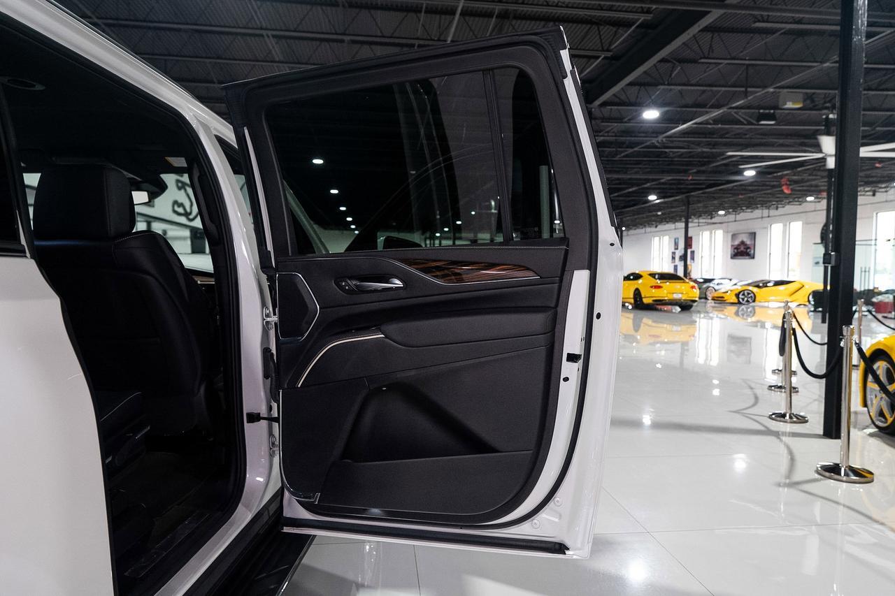 2024 Cadillac Escalade ESV 4WD Luxury Fort Lauderdale FL
