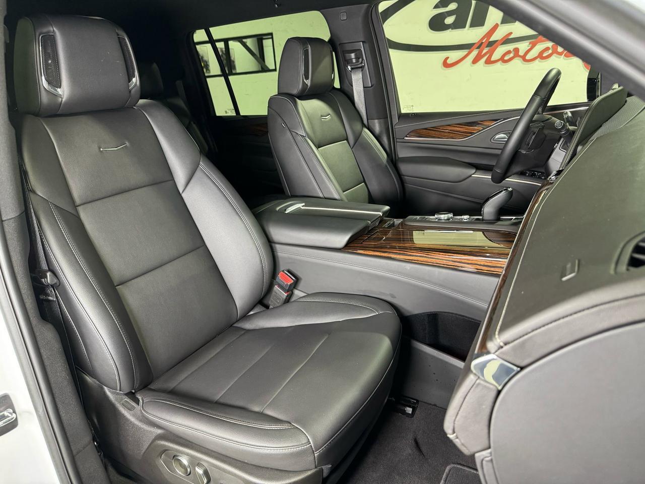 2024 Cadillac Escalade ESV 4WD Luxury Fort Lauderdale FL