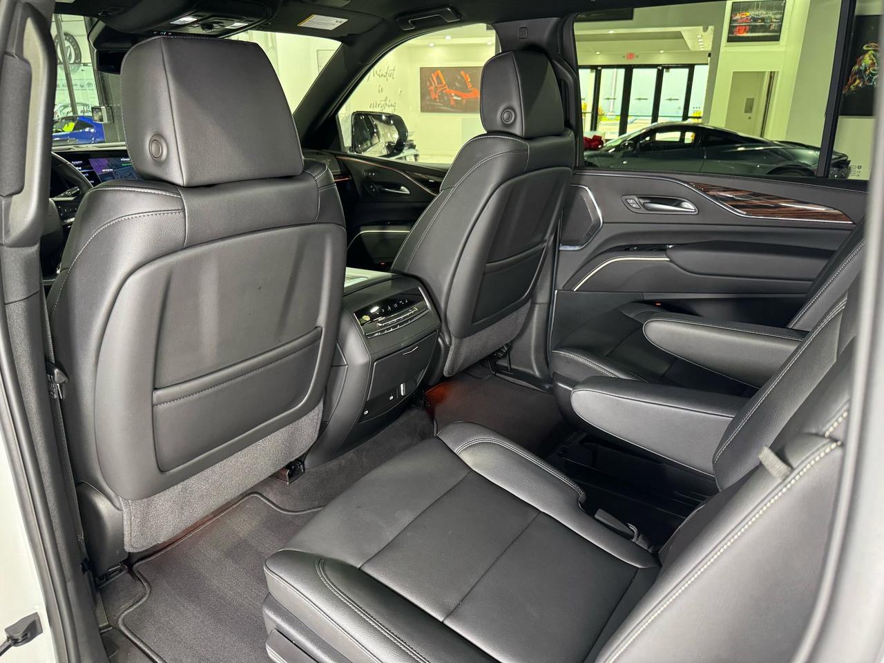 2024 Cadillac Escalade ESV 4WD Luxury Fort Lauderdale FL