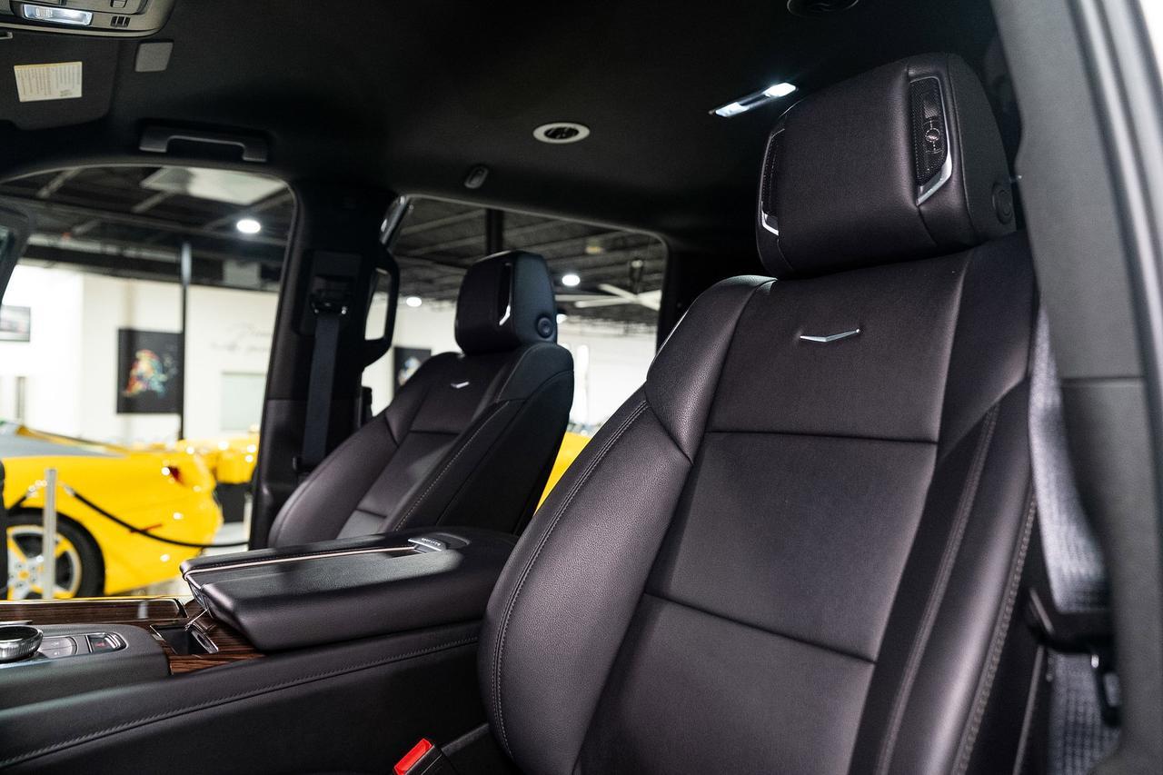 2024 Cadillac Escalade ESV 4WD Luxury Fort Lauderdale FL