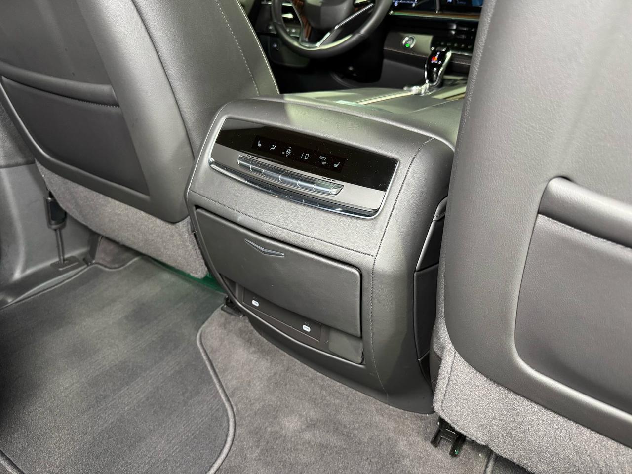 2024 Cadillac Escalade ESV 4WD Luxury Fort Lauderdale FL