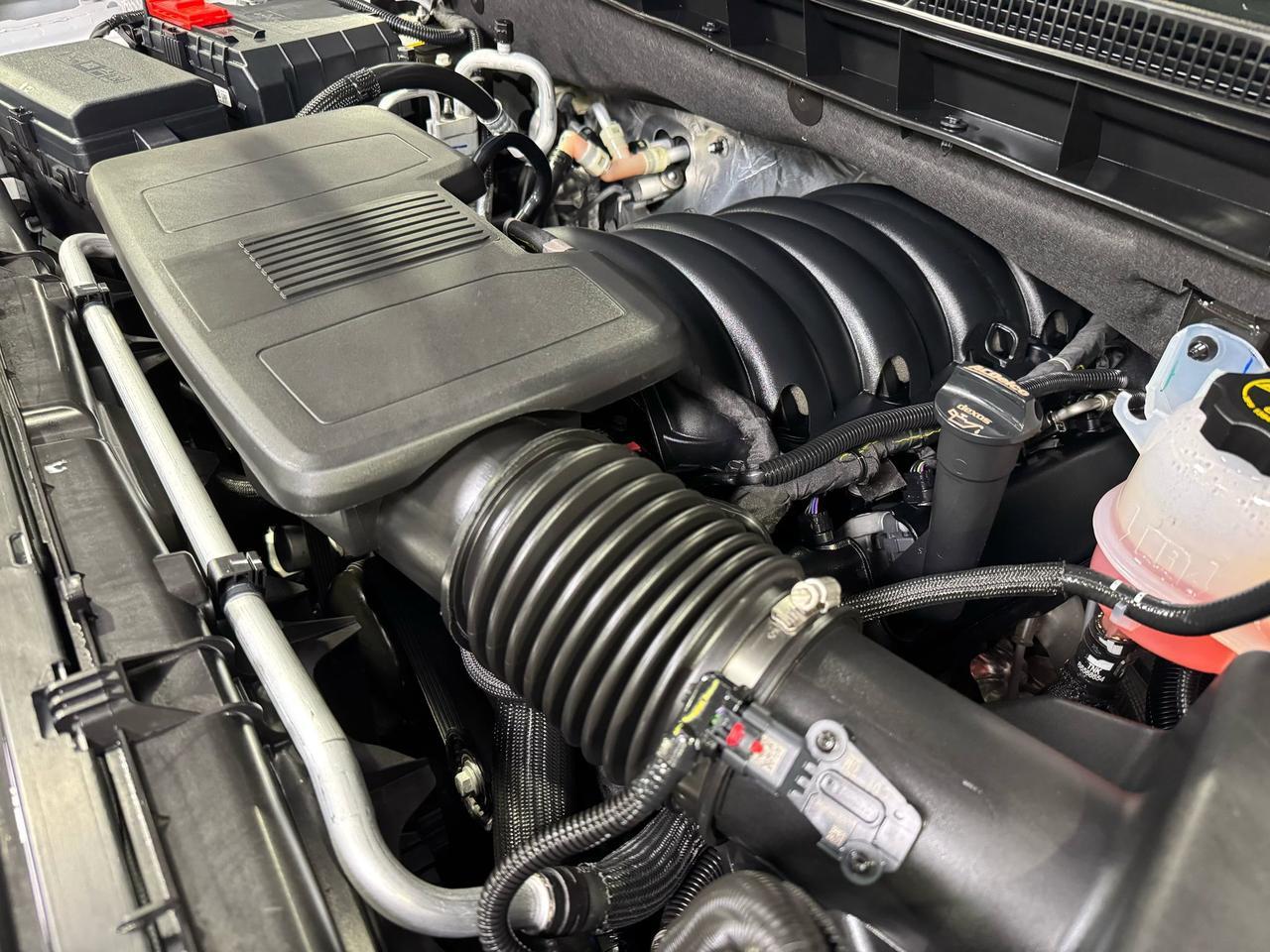 2024 Cadillac Escalade ESV 4WD Luxury Fort Lauderdale FL