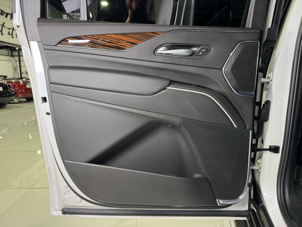 2024 Cadillac Escalade ESV 4WD Luxury Fort Lauderdale FL
