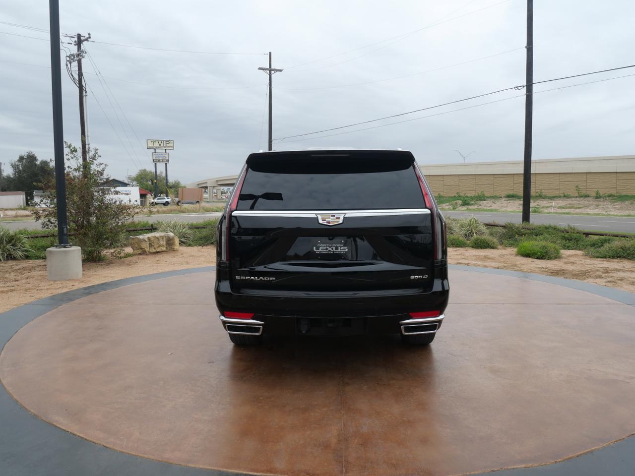2024 Cadillac Escalade ESV 4WD Luxury