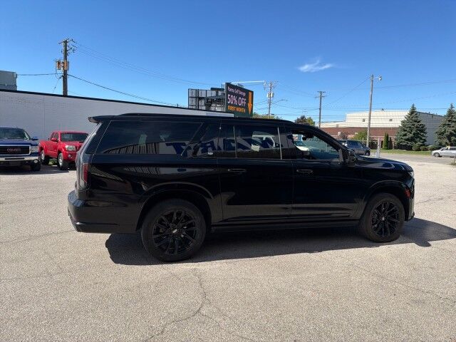 2024 Cadillac Escalade ESV 4WD Sport Cleveland OH