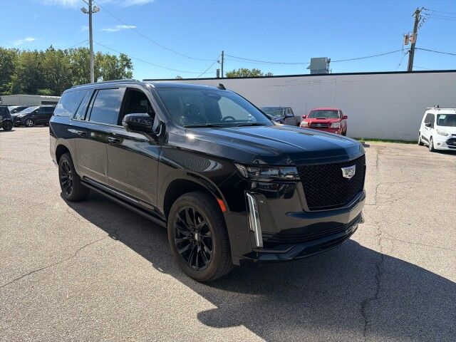 2024 Cadillac Escalade ESV 4WD Sport Cleveland OH