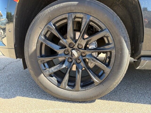 2024 Cadillac Escalade ESV 4WD Sport Cleveland OH