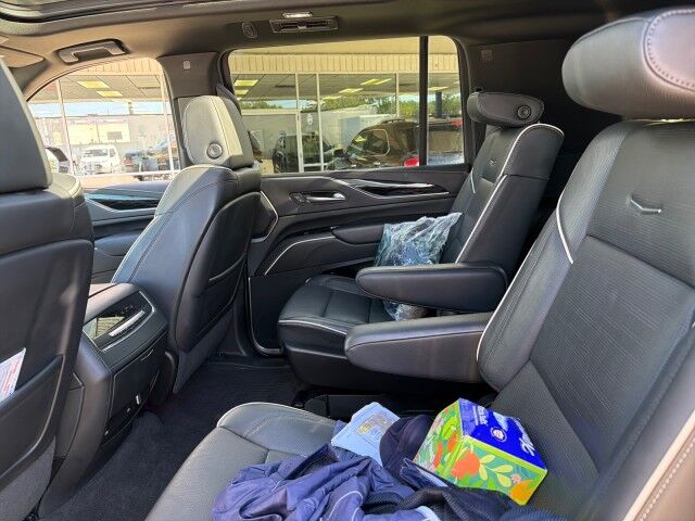 2024 Cadillac Escalade ESV 4WD Sport Cleveland OH