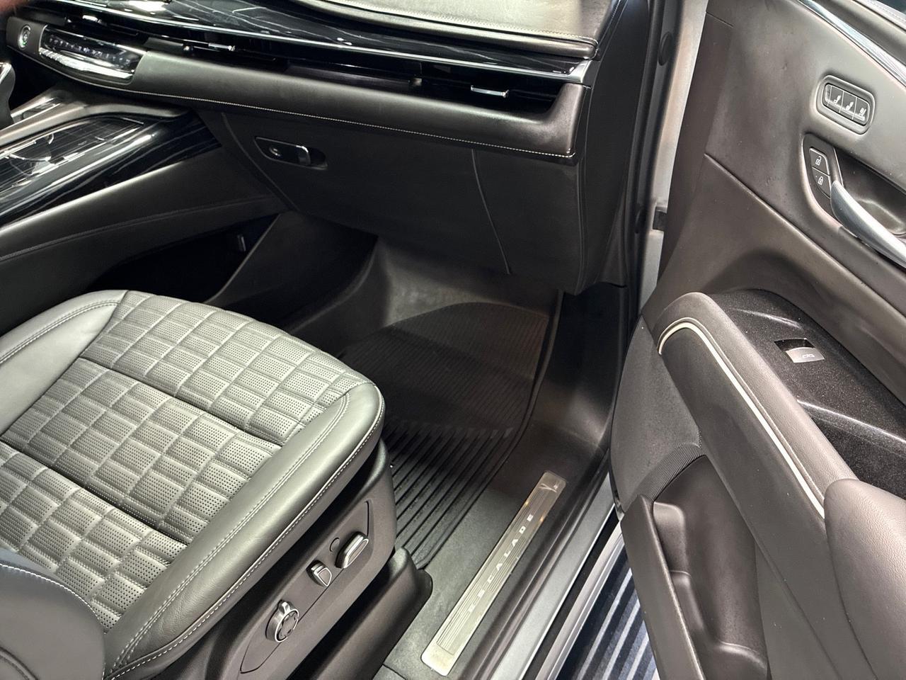 2024 Cadillac Escalade ESV AWD V-Series, Console Fridge/Freezer, HD Tow, Leveling Kit, Nitto A/T Tires Houston TX