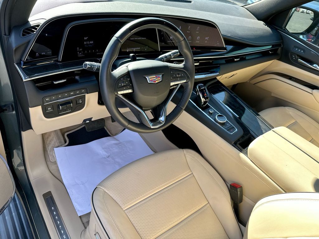 2024 Cadillac Escalade ESV Premium