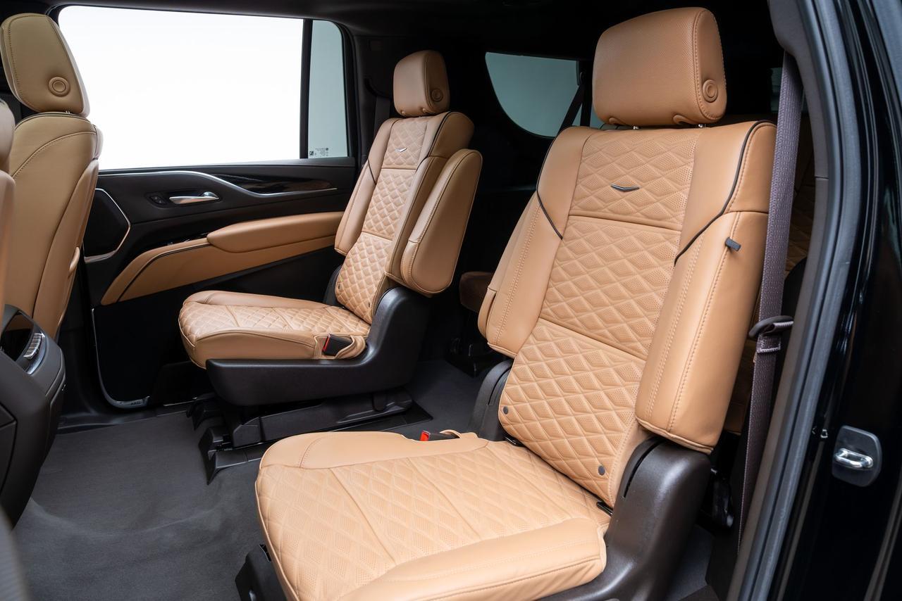 2024 Cadillac Escalade ESV Sport 1 Owner Air Ride Adaptive Suspension Soft Close Do Portland OR