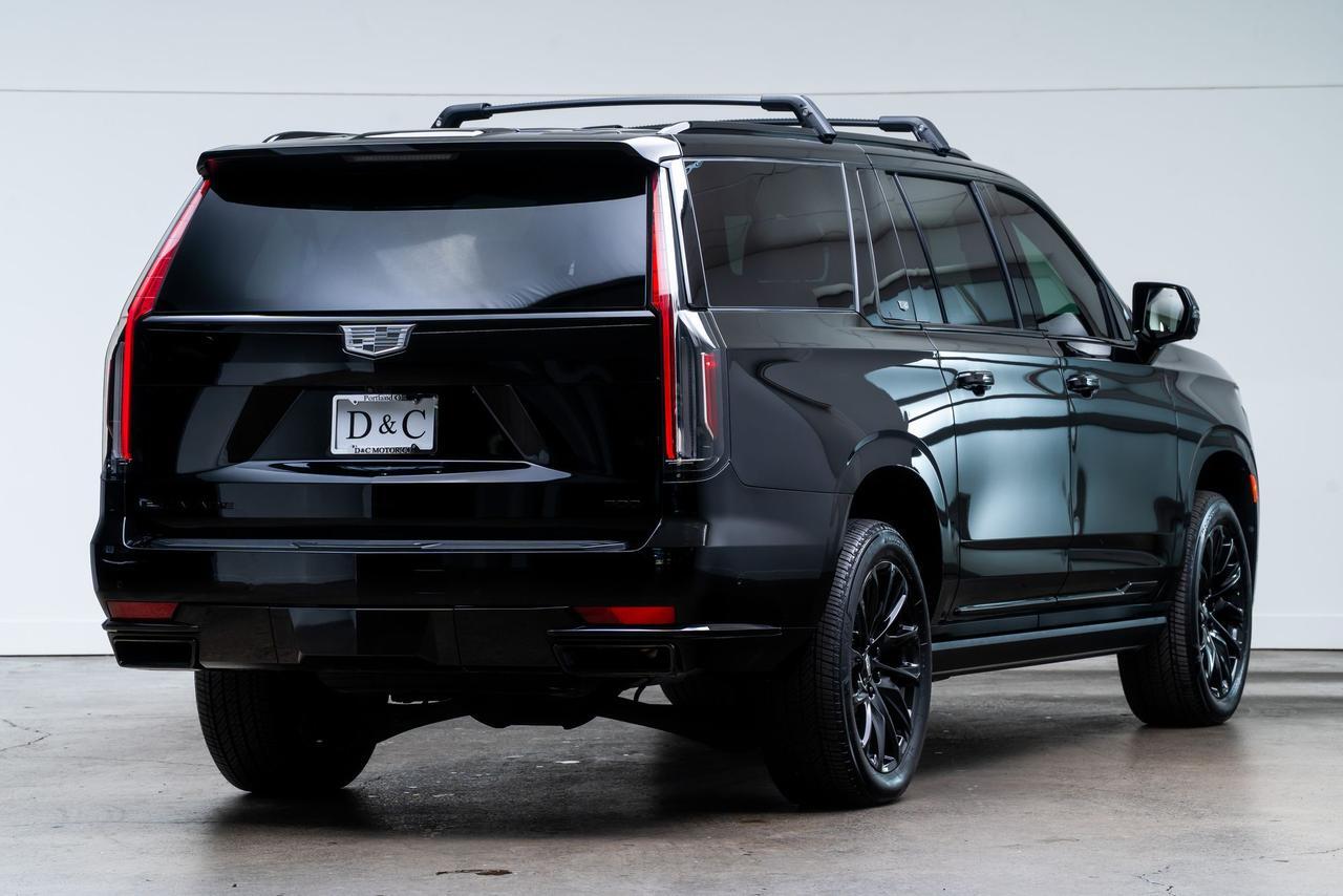 2024 Cadillac Escalade ESV Sport 1 Owner Air Ride Adaptive Suspension Soft Close Do Portland OR