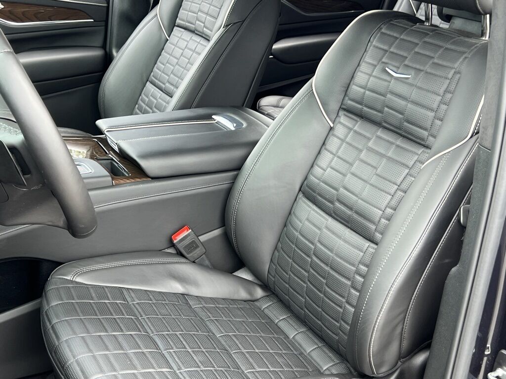 2024 Cadillac Escalade ESV Sport Platinum Indianapolis IN