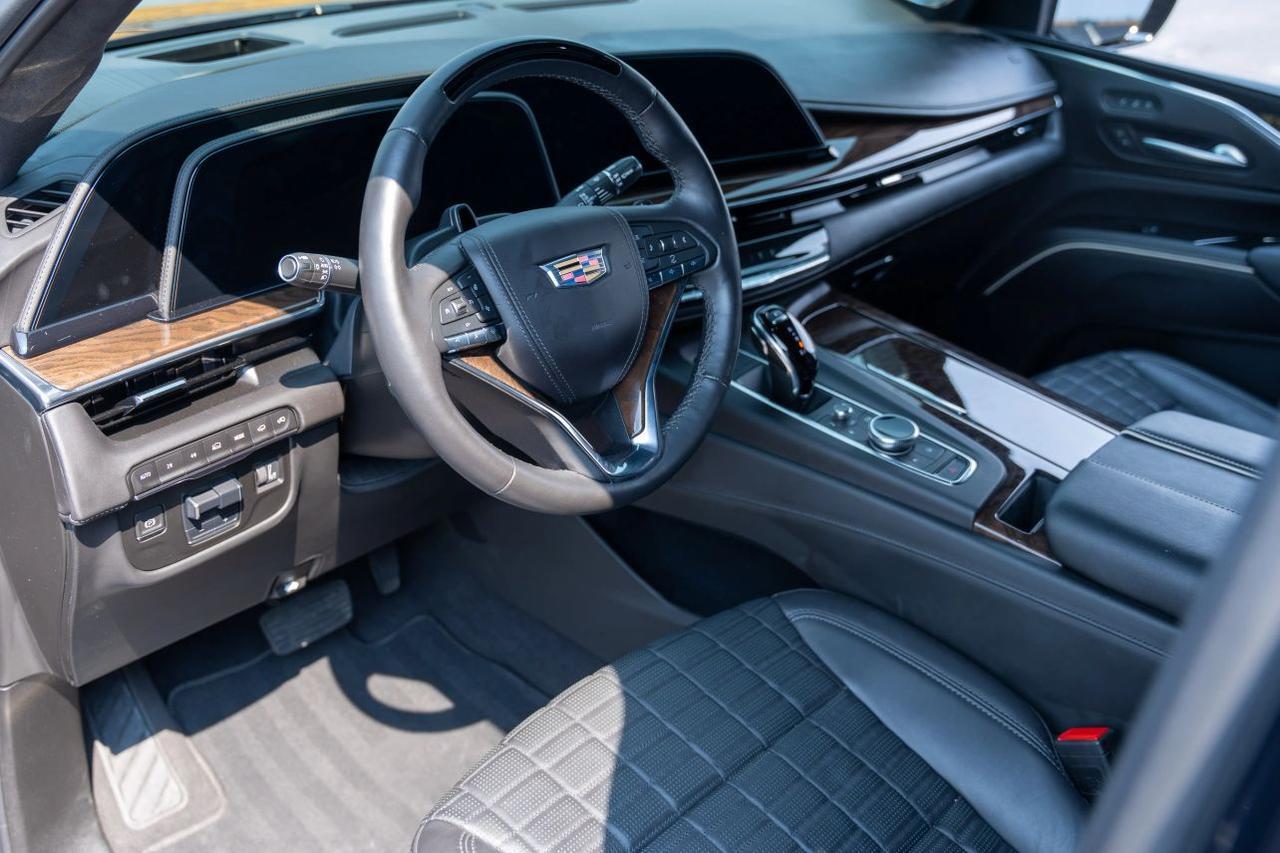 2024 Cadillac Escalade ESV Sport Platinum Sport Utility 4D St. Louis MO