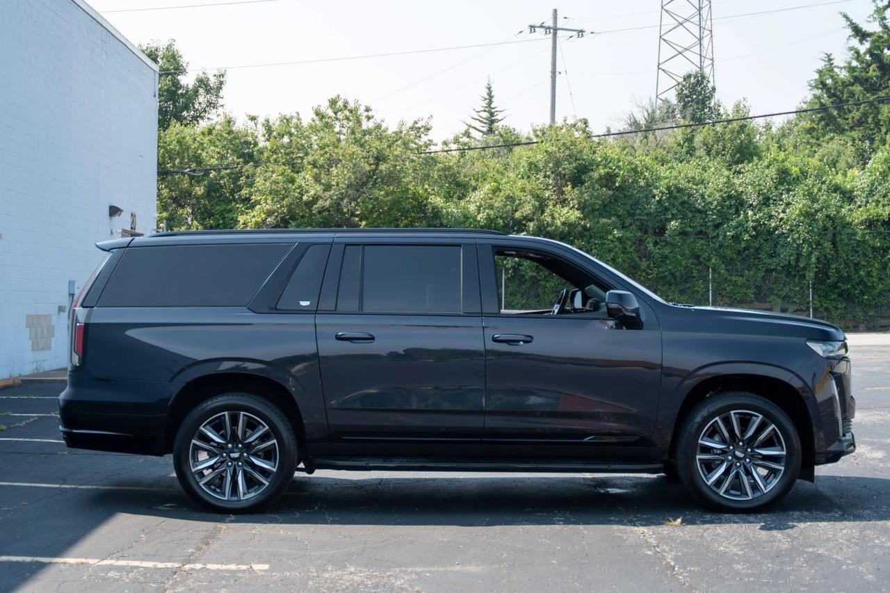 2024 Cadillac Escalade ESV Sport Platinum Sport Utility 4D St. Louis MO