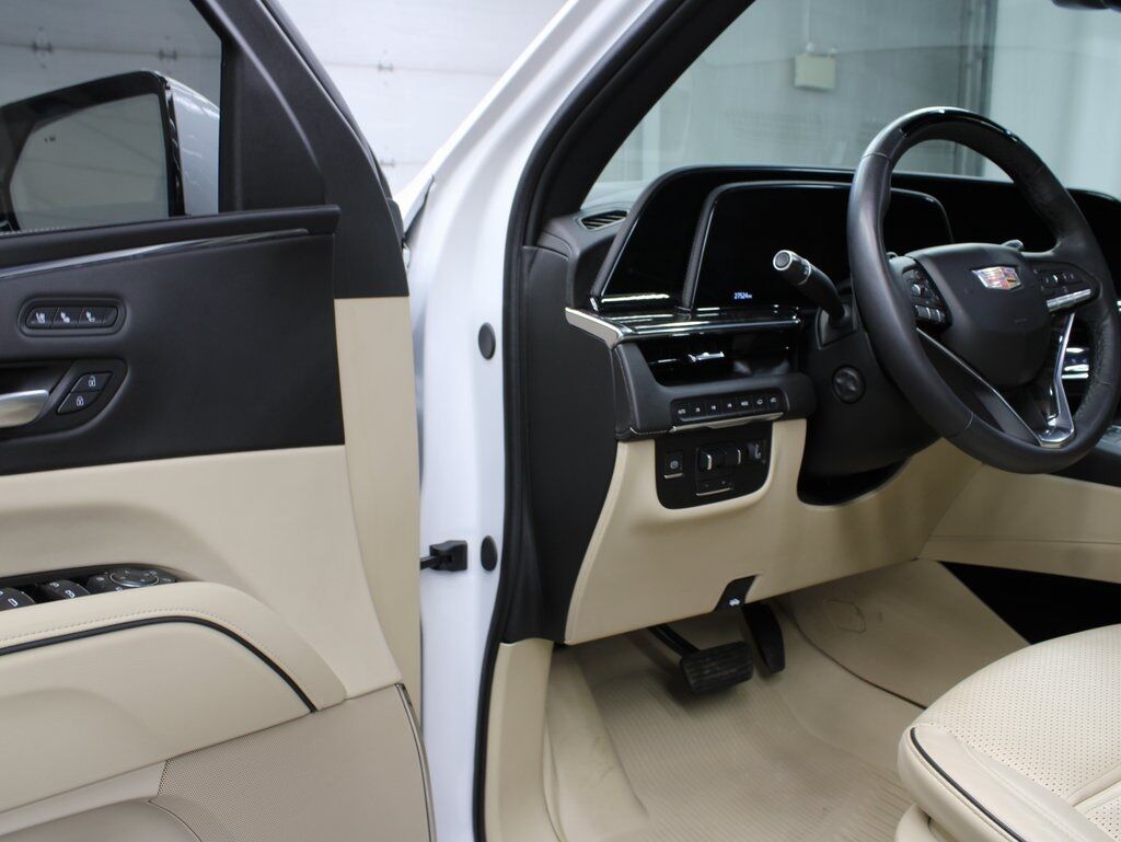 2024 Cadillac Escalade Premium Luxury 4WD 7 Passenger Fond du Lac WI