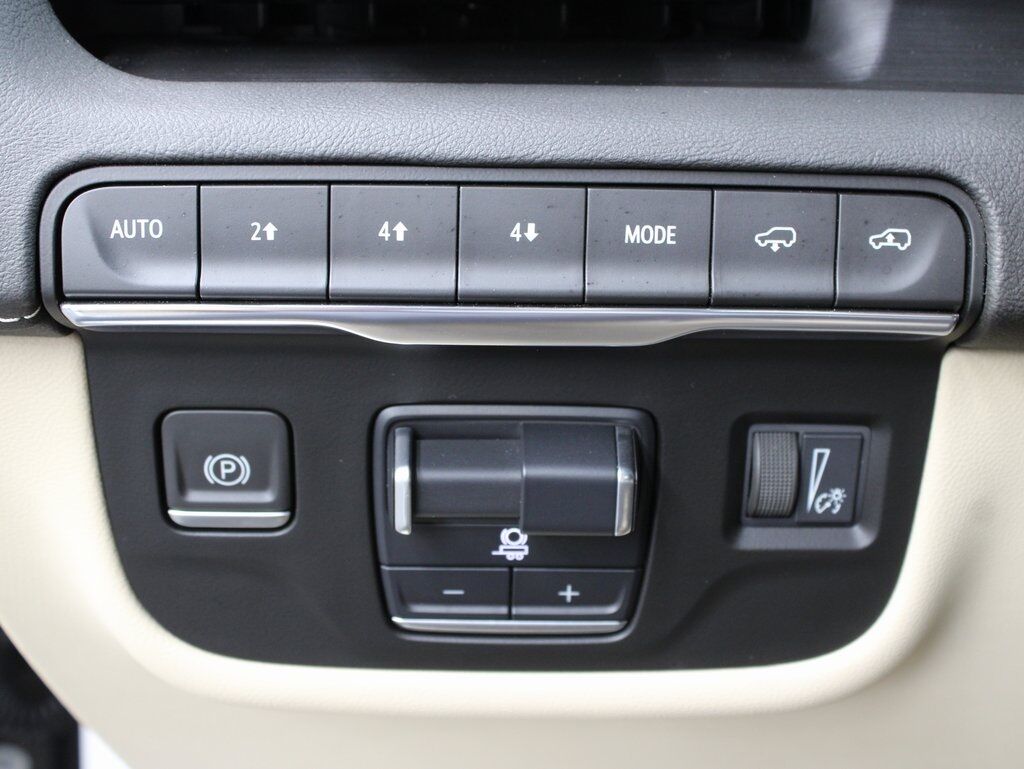 2024 Cadillac Escalade Premium Luxury 4WD 7 Passenger Fond du Lac WI