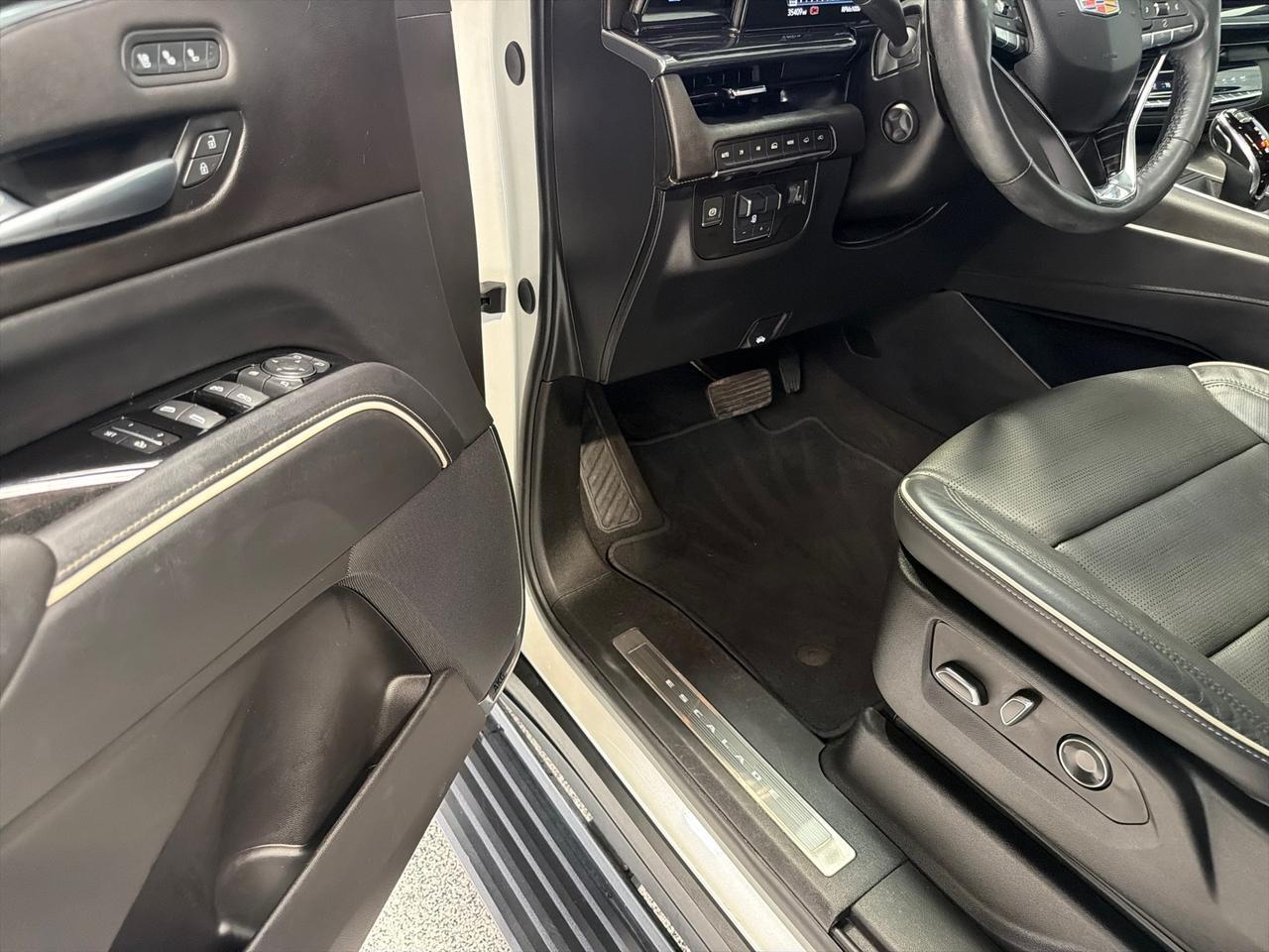 2024 Cadillac Escalade Sport, 4x4, Onyx Pkg, Touring Pkg, Power Assist Steps Houston TX