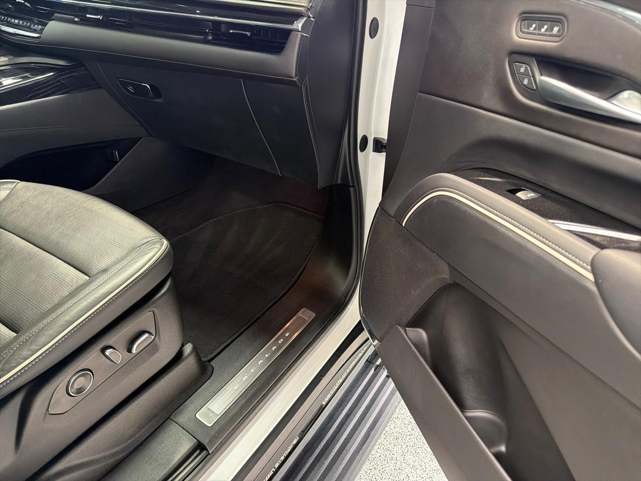 2024 Cadillac Escalade Sport, 4x4, Onyx Pkg, Touring Pkg, Power Assist Steps Houston TX