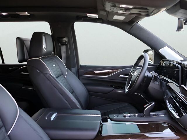 2024 Cadillac Escalade Sport Platinum Oshkosh WI 2024 Cadillac Escalade Sport Platinum Oshkosh WI