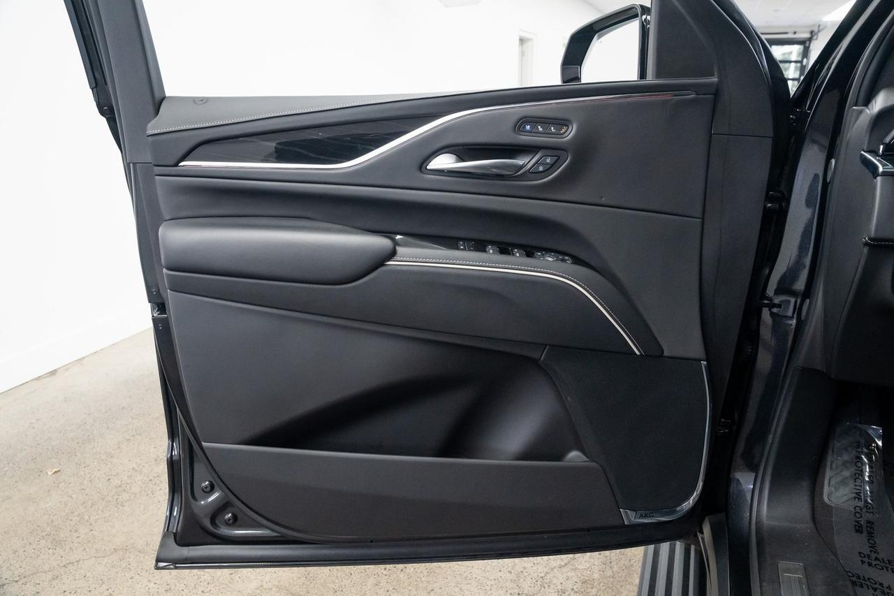 2024 Cadillac Escalade V-Series 1 Owner Vented Seats Onyx Package Starlight Headli Portland OR