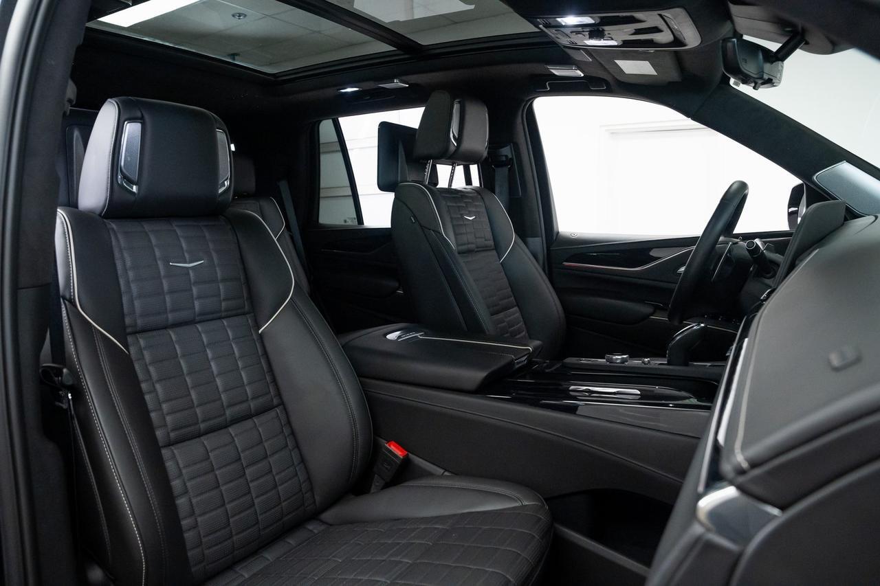 2024 Cadillac Escalade V-Series 1 Owner Vented Seats Onyx Package Starlight Headli Portland OR